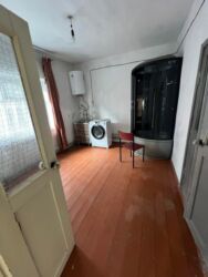 дом ново покровке: 85 м², 4 комнаты, Забор, огорожен, Утепленный, Видеонаблюдение