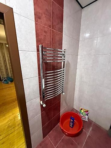 plastik dolabı: Bath aksesuarları və mebel dəsti Tərkib: - Divara quraşdırılan xrom — 1
