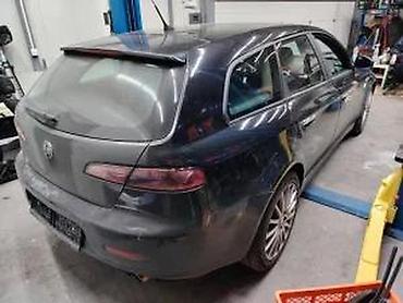 alpha r1: Alfa Romeo 159 kompletan auto u delovima kod boje 876b. Alfa Romeo 159 — 4