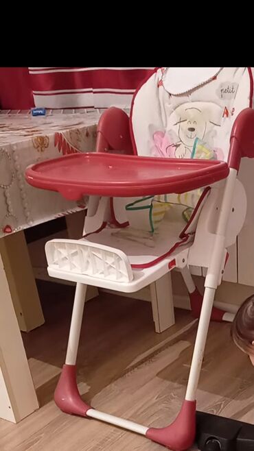 usaq belekleri: Uşaq yemək stulu - Rəng: ağ və qırmızı - Geniş, çıxarıla bilən