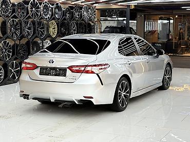 Toyota: Toyota Camry: 2018 г., 2.5 л, Автомат, Гибрид, Седан — 6