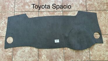 капот авенсис: Коврик‑накладка на торпеду / салона для Toyota Spacio. -