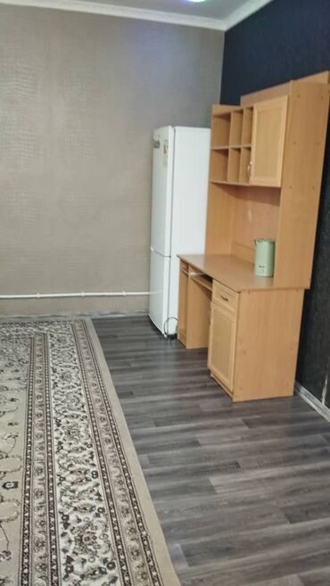 я ищу дома: 38 кв. м, 1 бөлмө, Жылытылган, Брондолгон эшиктер, Балкон айнектелген