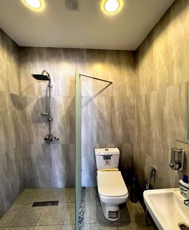 Bağ evlərinin kirayəsi: 240 kv. m, 5 otaqlı, Hovuzlu, Kombi, Qaz, Su — 27