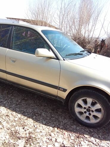 Audi: Audi S4: 1992 г., 2 л, Механика, Бензин, Седан