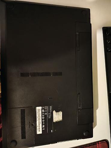 plata xarab: Samsung NP305V5A + Adaptor + Maus (Ehtiyat hissəsi / Zapçast) Təsvir — 3