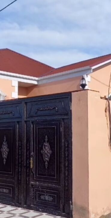 gence mahrasa bagi evler: Binəqədi qəs. 3 otaqlı, 110 kv. m, Kredit yoxdur, Yeni təmirli