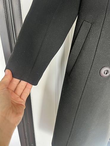 Пальто: Продается пальто отличного качества, не скатывается. Носили недолго — 3