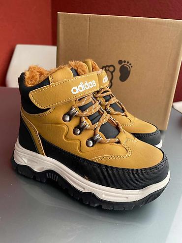 nike tn prodaja: Adidas čizme duboke dečije cipele NOVO Novo Brojevi 25 do 36 fb — 1