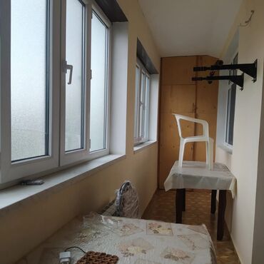 bakida 3 otaqli evlerin qiymeti: 3 комнаты, Новостройка, 80 м²