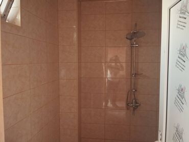 Uzunmüddətli kirayə mənzillər: Yeni təmir olunub, əşyasızdır. Xaçmaz şəh. H.Z.Tağıyev küçəsi ev 8 — 10