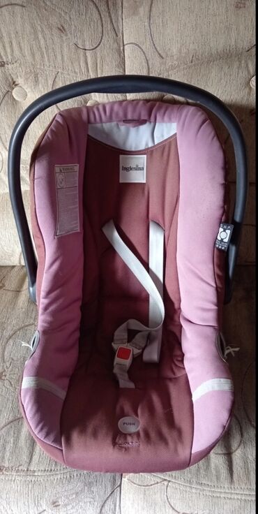 bele kosulje za devojcice: Sediste za bebe. Ocuvano bez ostecenja at lalafo.rs bele kosulje za devojcice: Sediste za bebe. Ocuvano bez ostecenja