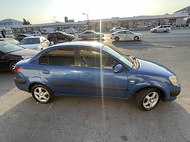kia bongo: Kia Rio: 1.6 l | 2007 il Sedan — 5