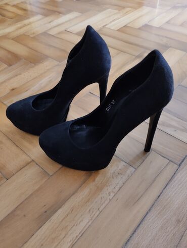 nine west serbia: Pumps, 37