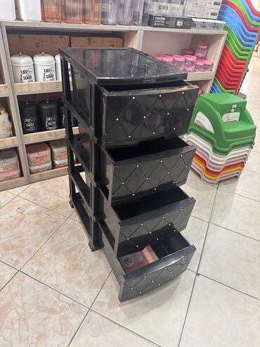 Dolablar: Yeni, 4 qapılı — 2