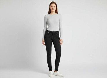 czarne jeansy straight: Diverse, Jeansy damskie, rozmiar XS