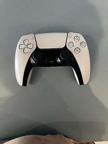 PS5 (Sony PlayStation 5): Игровая консоль Sony PlayStation 5 в белом корпусе с черными — 6