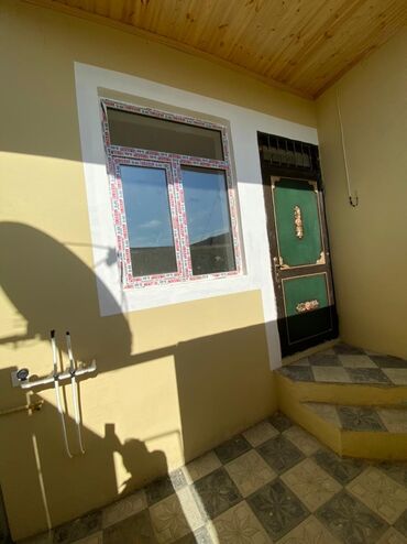 üzüm çardağı: Поселок Бинагади 3 комнаты, 80 м², Свежий ремонт