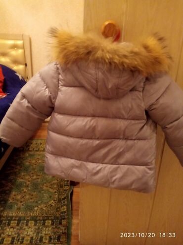 Продаю детскую куртку Аляска зима,цвет светлый асфальтразмер