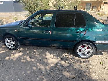 hongqi e: Volkswagen Vento: 1996 г., 1.8 л, Механика, Бензин, Седан — 3