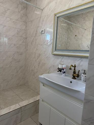 Долгосрочная аренда домов: 🏡 Сдается дом в Кок-Джаре 📍 Участок — 10 соток 🏠 Площадь дома — 280 — 17