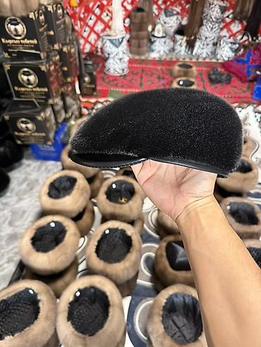 Личные вещи: Кыргыз тебеией Мужские меховые шапки из нерпы Регланы В наличии все — 5