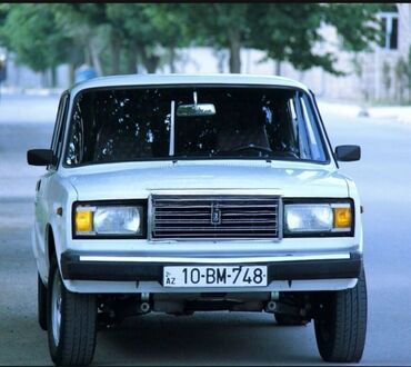 vaz 06 masin: VAZ (LADA) 2107: 1.6 l | 1983 il 175000 km Sedan