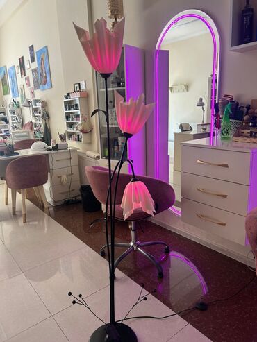 isiq generatoru: Lampa 1 ədəd 40 azn
Ünvan Xırdalan ( Gülzar)