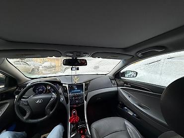 sideniya: Hyundai Sonata: 2 l | 2014 il Sedan — 8