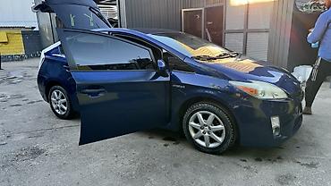 хонда адисей 2010: Toyota Prius: 2011 г., 1.8 л, Вариатор, Гибрид, Хэтчбэк — 10