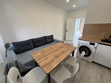 studio apartment: Сдается 1 комнатная квартира на первой береговой линии имеется все — 7