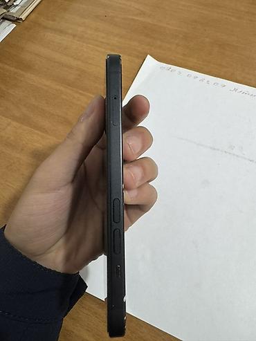 Уюлдук телефондор жана аксессуарлар: IPhone 15, Колдонулган, 256 ГБ, Кара, Заряддоочу түзүлүш, Коргоочу айнек, 86 % — 3