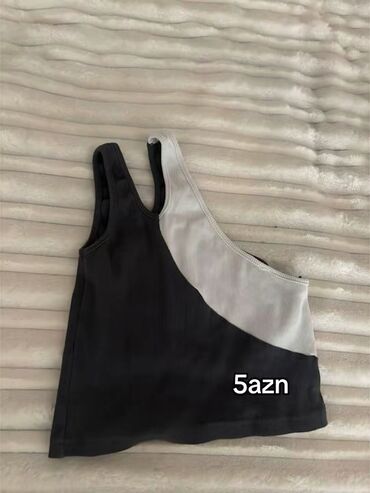 Pencəklər: Qadın geyimləri – müxtəlif modellər - Qara qısa bleizer: klassik — 12