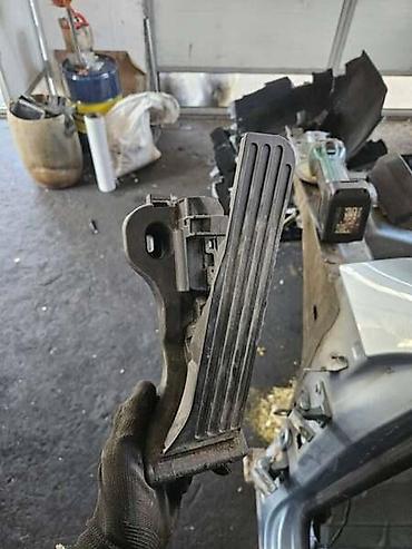 crivit kompresor: PAPUCA GASA ZA VOLKSWAGEN PASSAT B6 | Papuca Gasa VW Passat B6 — 1