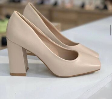 Salonke: Salonke, 40 — 8