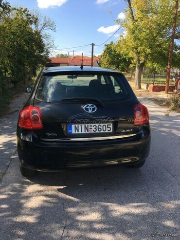 Toyota: Toyota Auris: 1.3 l. | 2010 έ. Χάτσμπακ — 5