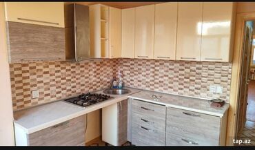 Mətbəx mebeli: *ZB* *MƏTBƏX MEBELİ* Qiymət *330 AZN* ölçü *2/2* üzerinde *qaz moyka