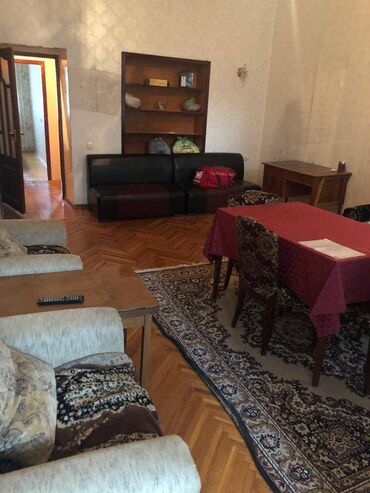 Uzunmüddətli kirayə mənzillər: Nərimanov metrosuna yaxın 178 nömrəli məktəbə yaxın 5 mertebeli — 1