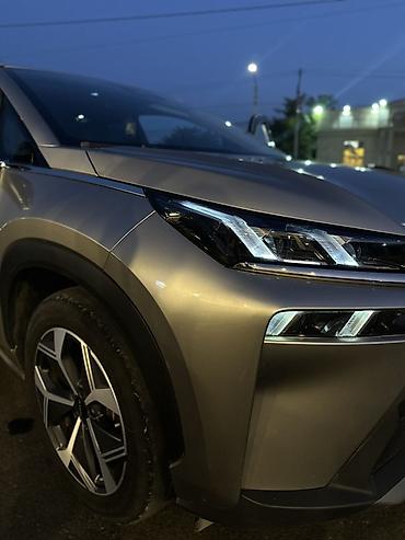 верхний одежда: Электрокроссовер Aion V - Кузов: компактный SUV с аэродинамичным — 9
