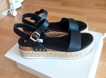 kozne sandale na platformu: Sandale, Steve Madden, 40