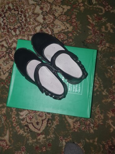 Детская обувь: Ушул туфлилер сатылат, кыздардыкы, 32 размер.абалы, качествосу аябай