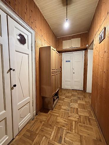Кыймылсыз мүлк: Сдаю в аренду офис-коммерческое помещение в золотом квадрате (свободен — 10