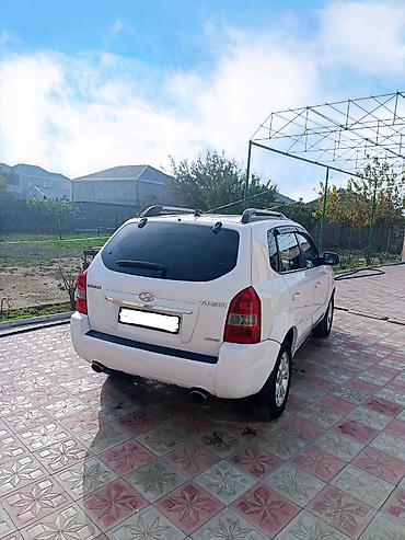 mazda cx 5: Hyundai Tucson: 2.7 l | 2008 il Ofrouder/SUV — 1