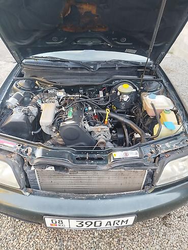 салон е46: Audi A6: 1995 г., 2 л, Автомат, Газ, Седан — 9