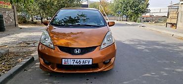 Honda Fit: 2010 г., 1.5 л, Автомат, Бензин, Хэтчбэк