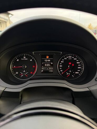 Audi: Audi Q3 2017 – odličan kao nov! Prodajem Audi Q3, godište 2017, u — 11