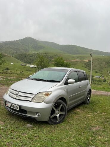 авто в рассрочку без первоначального взноса: Toyota ist: 2003 г., 1.3 л, Автоматтык, Бензин, Хетчбек