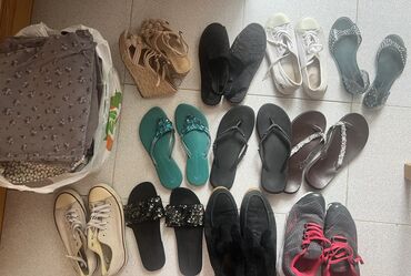 обувь женская: Отдам даром вещи женские xs-s Обувь 36 и 37 размер Малдыбаева 30Б