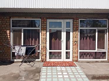 Долгосрочная аренда домов: Продам одноэтажный дом. Характеристики и планировка: - Просторная — 1