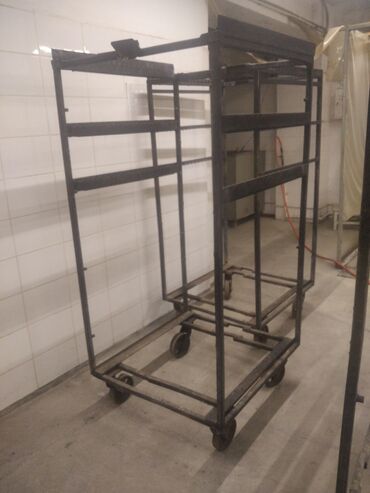 Консервация и мясные изделия: Продается оборудование для колбасного цеха. Возможна сдача цеха в — 9